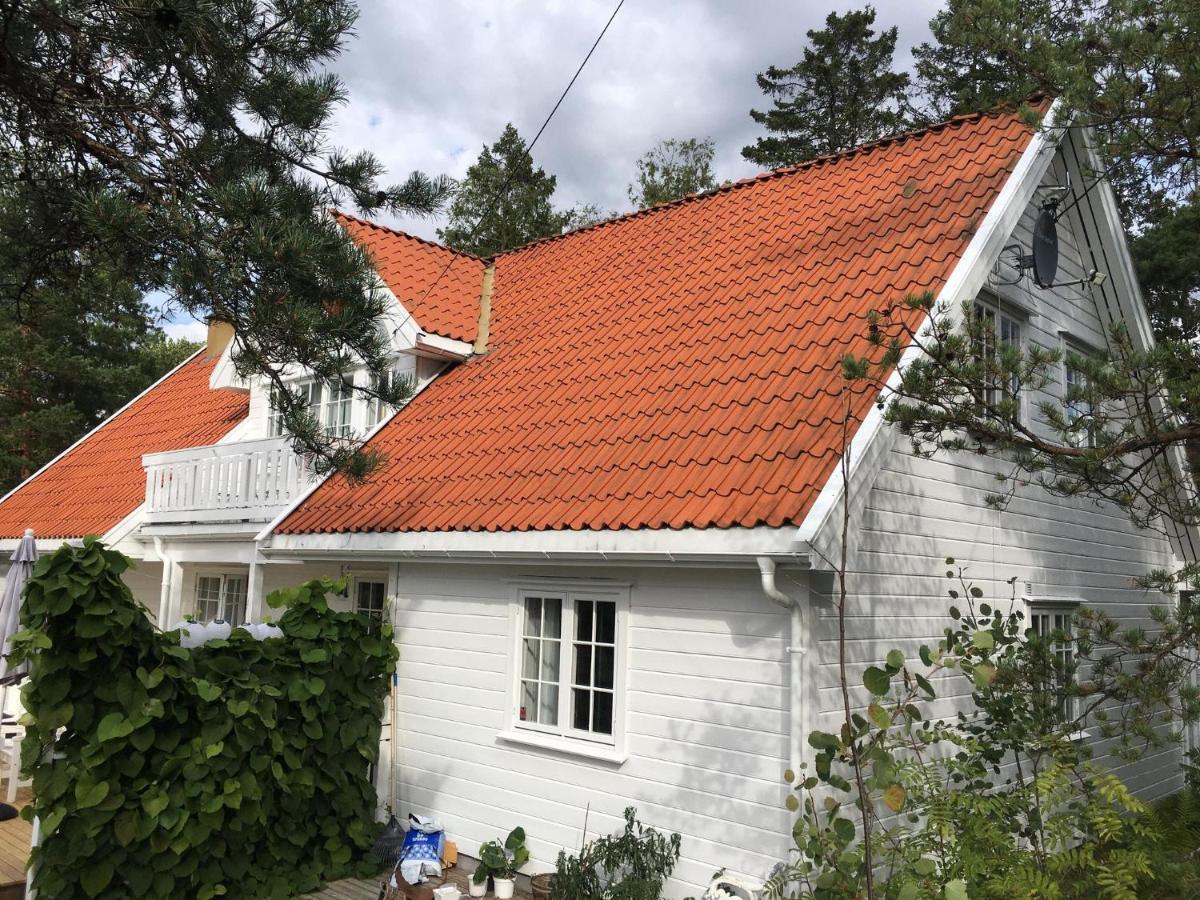 Leilighet I Sorlandshus I Son - Sjoutsikt - Naer Son Spa 외부 사진